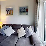 Badgers Retreat - Part Of The The Bay Village With Pool, Gym And Direct Access, Pub, Restaurant, Tennis And Meadows Walks Semesterbostad Filey